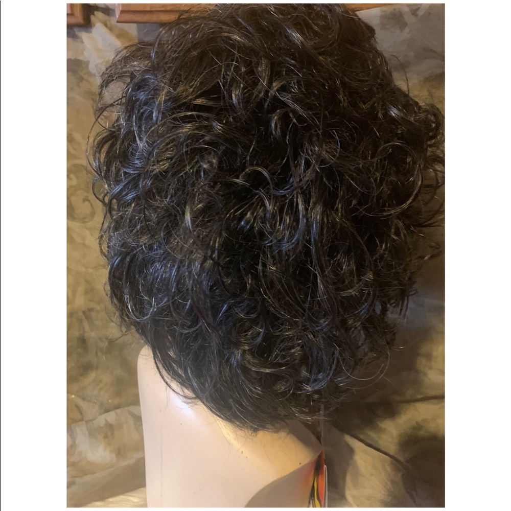 Motown Tress Rhoda - Picture 4 of 4